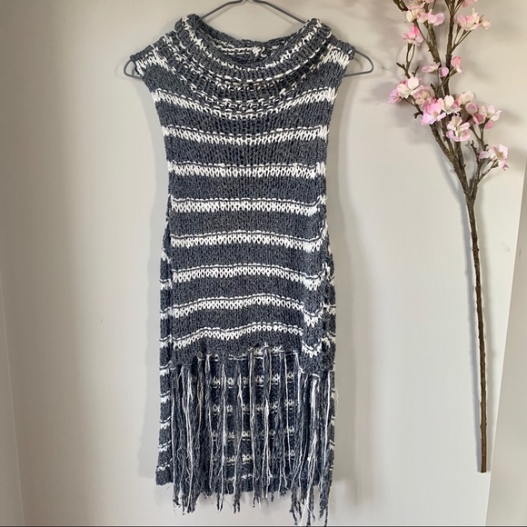 FREE PEOPLE / SLEEVELESS FRINGE KNIT TOP - Picture 2 of 4